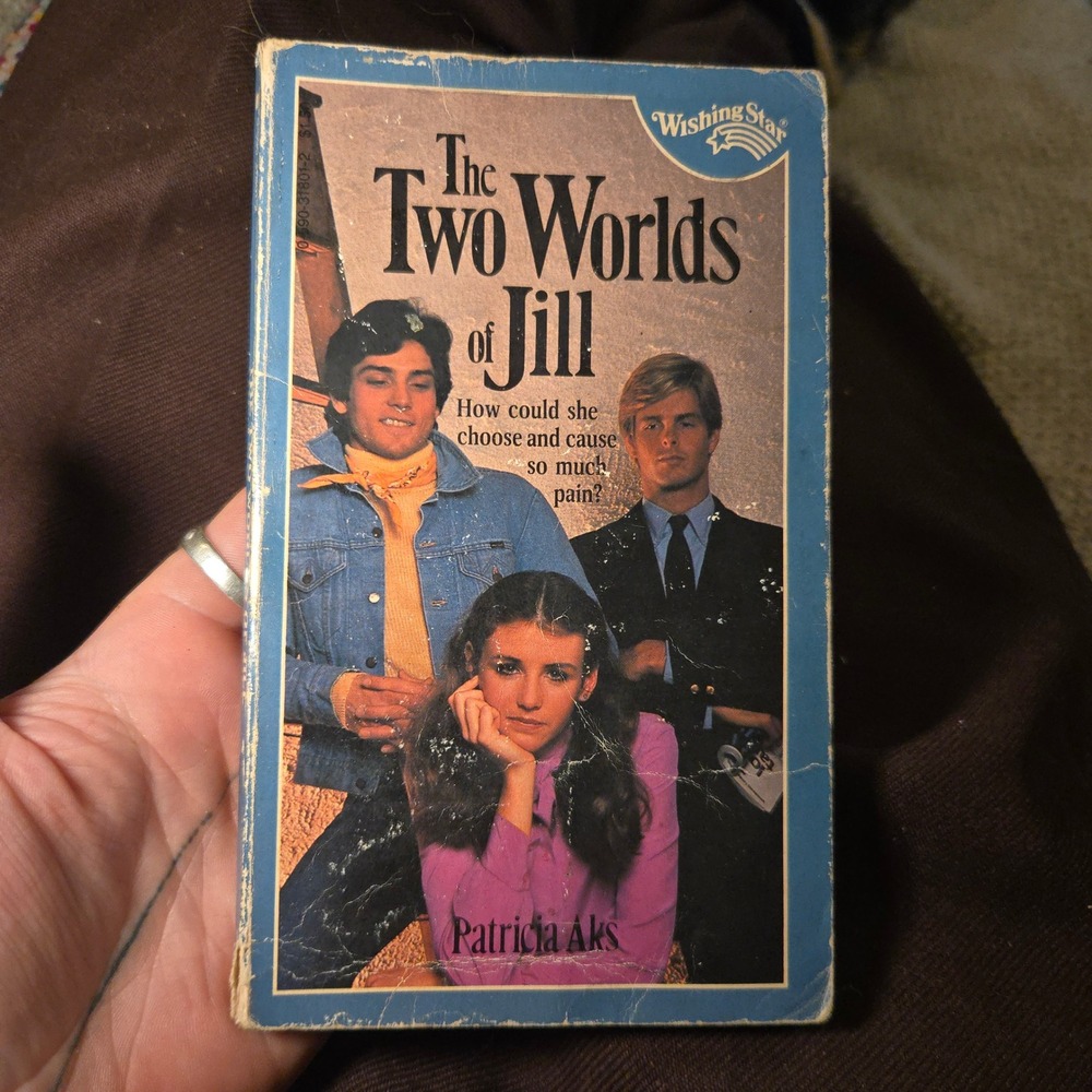 1981 The Two Worlds Of Jill Book Scholastic Patricia Aks Teen Romance 1981 USA